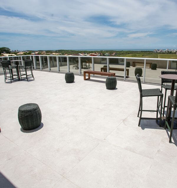 Sala Multiuso + Terraço